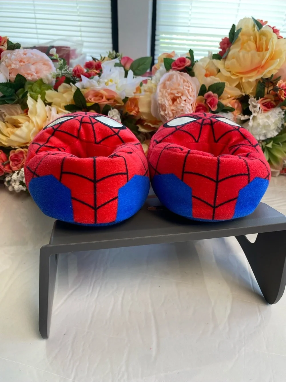 Spider-Man Kids Plush Slipper Bundle 2 Pairs Red Size 9/10 Cozy Indoor Shoes